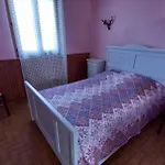 Au Benedit I بيت للعطل فيل سانت غيرونز